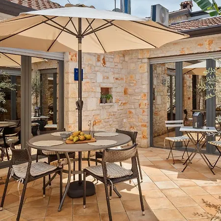 Apartment Grota Premium & *