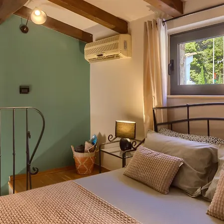 Apartment Grota Premium & *