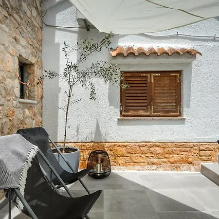 Διαμέρισμα Grota Premium & *