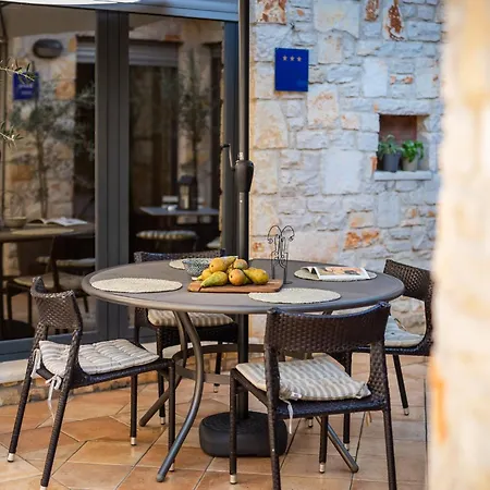 Grota Premium & Διαμέρισμα Πόρετς